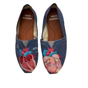 Groove Bags Heart Anatomy Blue Canvas Slip On Shoes 5.5W Doctor Nurse Science